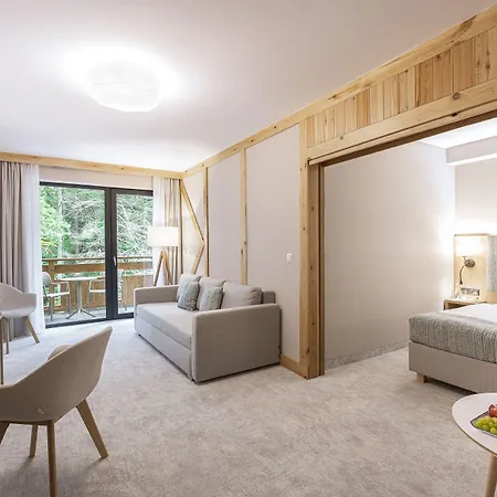 Platinum Mountain Hotel&spa מלון 5*